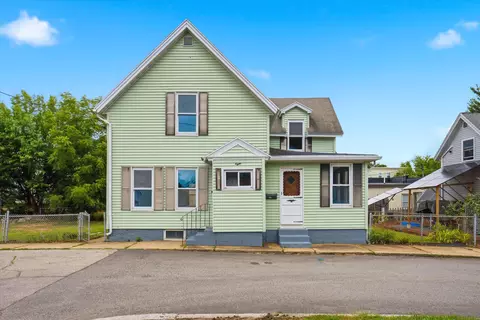 8 Lawton St, Manchester, NH 03103