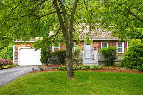 590 Laydon St, Manchester, NH 03109
