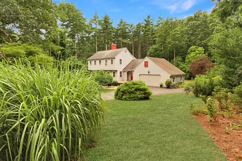 26 Ministerial Dr, Merrimack, NH 03054