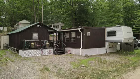 9 Eagle Dr, Belmont, NH 03220