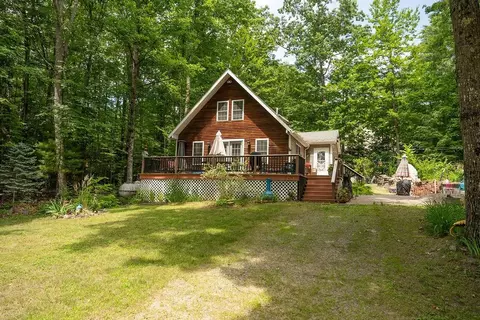 29 Casson St, Moultonborough, NH 03254