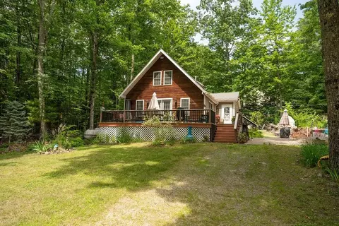29 Casson St, Moultonborough, NH 03254