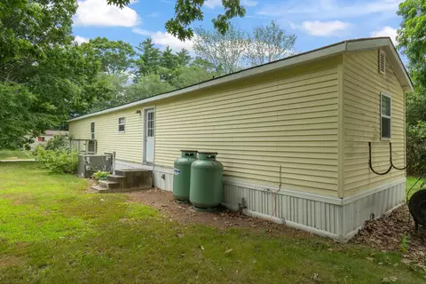 44 Donna Dr, Exeter, NH 03833 photo 25