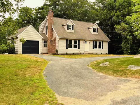 14 Butternut Ln, Tuftonboro, NH 03816