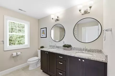 Bath - 8 Manor Dr #A, Hooksett, NH 03106 photo 2 of 6