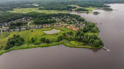 501 Cushing Rd, Newmarket, NH 03857