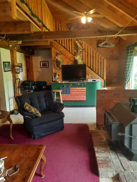 Living - 100 Mountain View Ln, Norton, VT 05907 photo 1 of 6