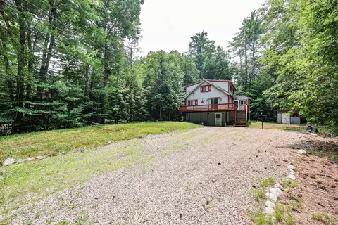 24 Shangri La Dr, Moultonborough, NH 03254