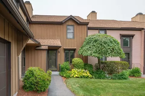 4 Quarry Circle Dr #4, Milford, NH 03055