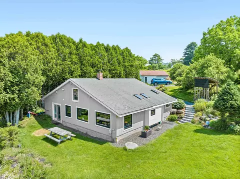 Exterior - 2113 Max Gray Rd, Calais, VT 05650 photo 4 of 12