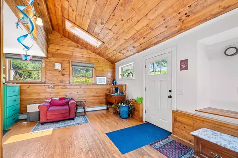 Entry Way - 2113 Max Gray Rd, Calais, VT 05650 photo 2 of 6