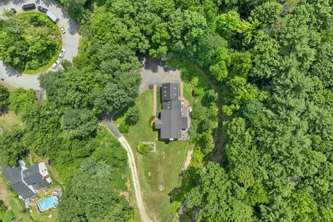 View/Area - 8 W Gate Dr, Bow, NH 03304 photo 2 of 4