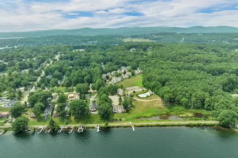 34 Kristen Dr, Laconia, NH 03246
