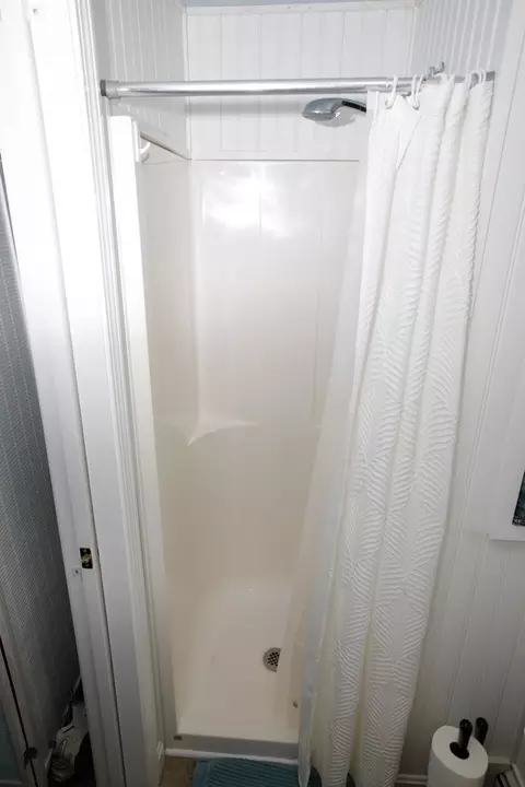 Bath - 541 Ocean Blvd #11, Hampton, NH 03842 photo 2 of 2