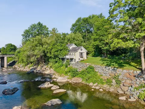 16 Church St, Woodstock, VT 05091