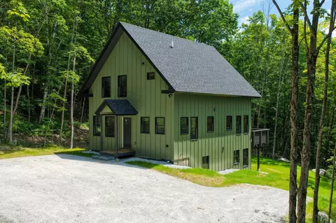 300 Great Hawk Rd, Rochester, VT 05767
