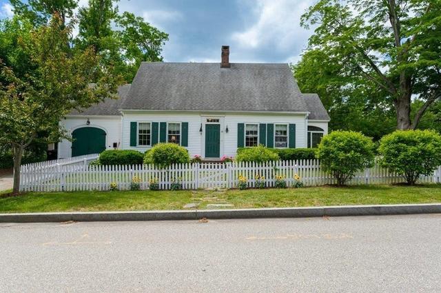 16 Brookline St, Nashua, NH 03064