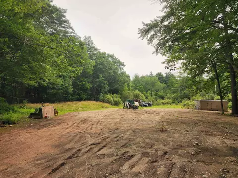 Exterior - 44 Kingston Rd, Exeter, NH 03833 photo 17 of 18