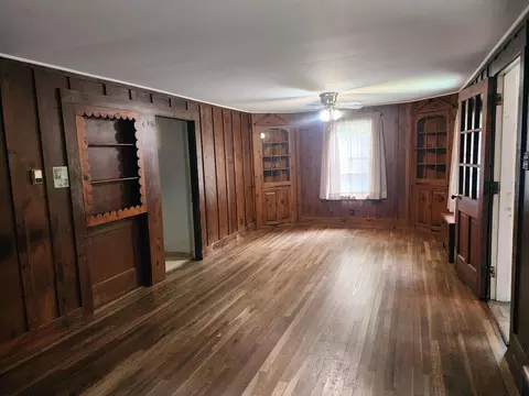 Living - 44 Kingston Rd, Exeter, NH 03833 photo 3 of 6