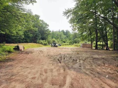 Exterior - 44 Kingston Rd, Exeter, NH 03833 photo 13 of 18