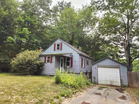 Exterior - 44 Kingston Rd, Exeter, NH 03833 photo 2 of 18
