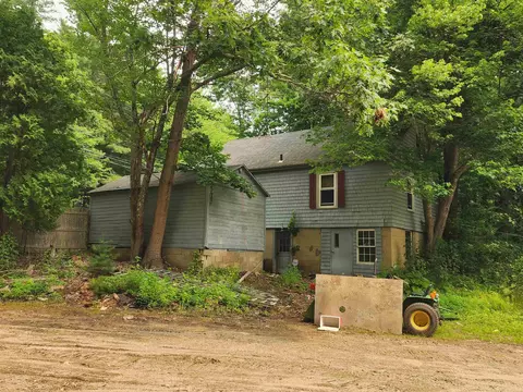 Exterior - 44 Kingston Rd, Exeter, NH 03833 photo 9 of 18