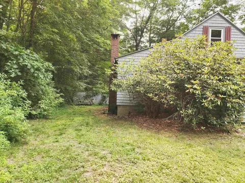 Exterior - 44 Kingston Rd, Exeter, NH 03833 photo 7 of 18