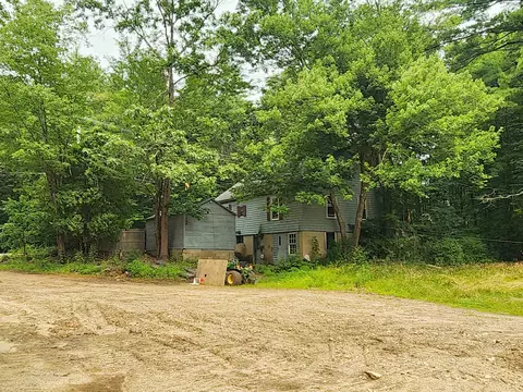 Exterior - 44 Kingston Rd, Exeter, NH 03833 photo 11 of 18