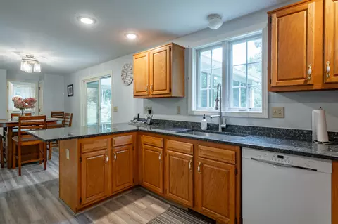 Kitchen - 5 Blake Rd, Raymond, NH 03077 photo 2 of 6