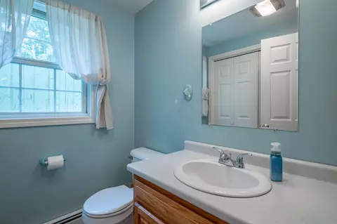 Bath - 5 Blake Rd, Raymond, NH 03077 photo 1 of 3