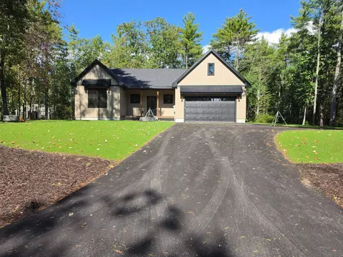 10 Winchester Ln, Tuftonboro, NH 03850