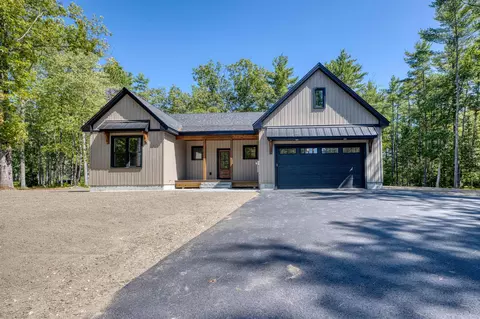 10 Winchester Ln, Tuftonboro, NH 03850