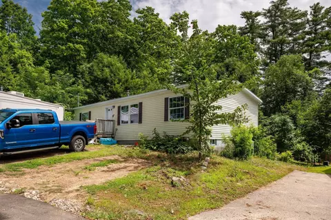46 Cedar St, Wakefield, NH 03872