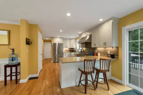 Kitchen - 95 Olde Bridge Ln, Epping, NH 03042 photo 2 of 7