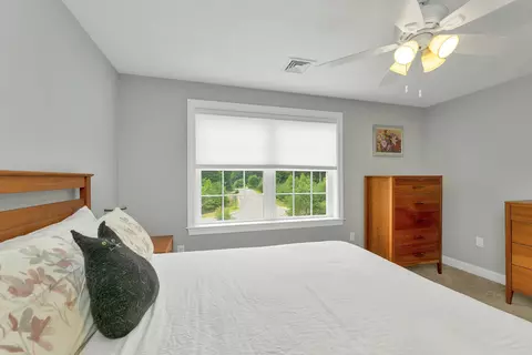 Bedroom - 95 Olde Bridge Ln, Epping, NH 03042 photo 5 of 9