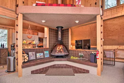 Living - 106 Upper Loop, Ludlow, VT 05149 photo 4 of 4