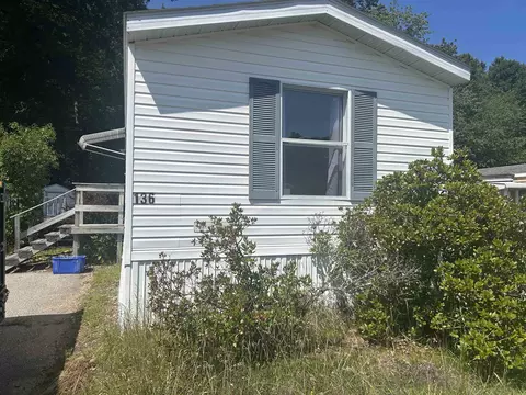 136 Sherwood Gln, Somersworth, NH 03878