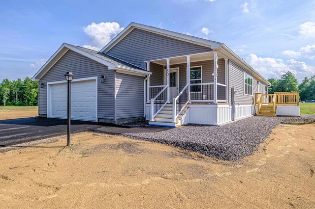 60 Diamondback Dr, Rochester, NH 03868