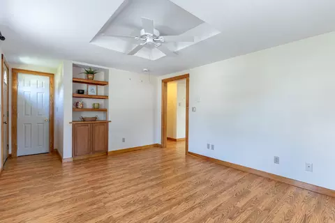 Living - 29 Haven Ln, Exeter, NH 03833 photo 2 of 3
