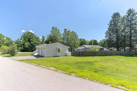 Exterior - 29 Haven Ln, Exeter, NH 03833 photo 7 of 8