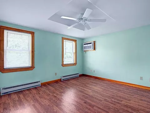 Bedroom - 29 Haven Ln, Exeter, NH 03833 photo 3 of 6
