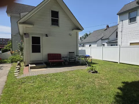 Exterior - 161 Front St, Exeter, NH 03833 photo 4 of 8