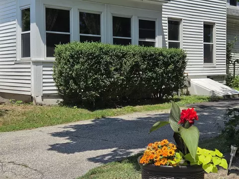 Exterior - 161 Front St, Exeter, NH 03833 photo 5 of 8