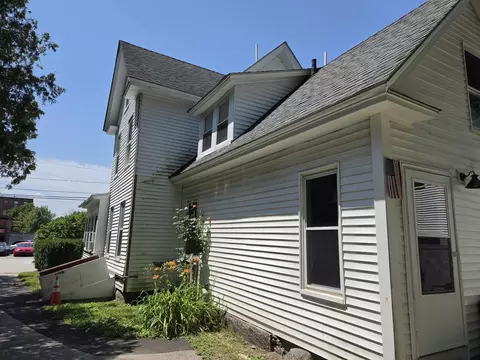 Exterior - 161 Front St, Exeter, NH 03833 photo 2 of 8