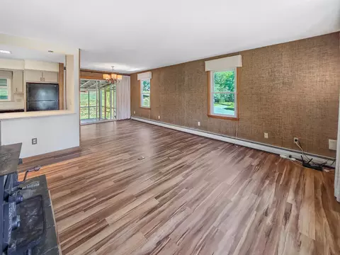 Living - 6 Juniper Hill Rd, Springfield, VT 05156 photo 5 of 7