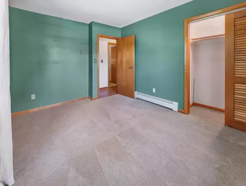 Bedroom - 6 Juniper Hill Rd, Springfield, VT 05156 photo 6 of 10
