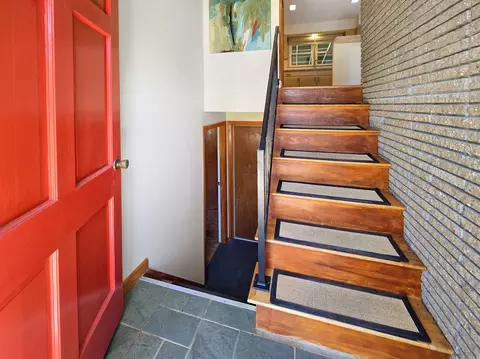 Entry Way - 6 Juniper Hill Rd, Springfield, VT 05156 photo 2 of 5