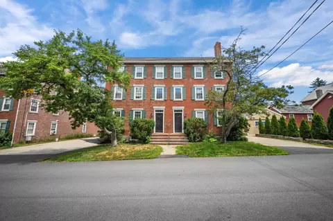 426 Second St #1, Rollinsford, NH 03869