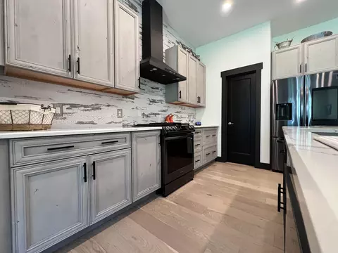 Kitchen - 791 Journey End, Mendon, VT 05701 photo 2 of 3