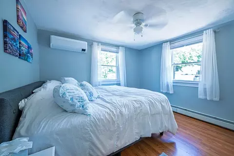 Bedroom - 1 Eastmor Ln, Hampton, NH 03842 photo 2 of 4